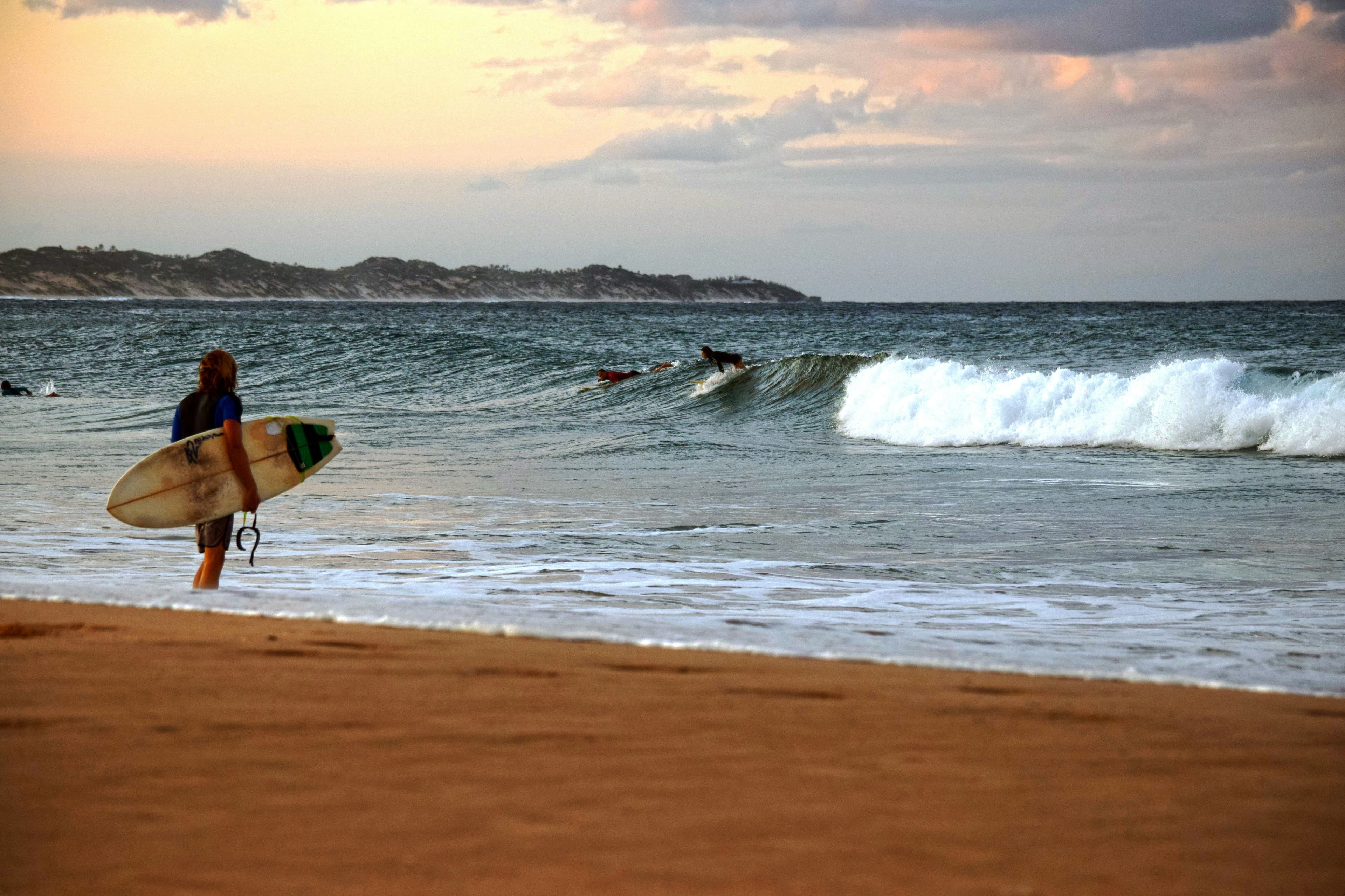 eSIM Tofo Beach