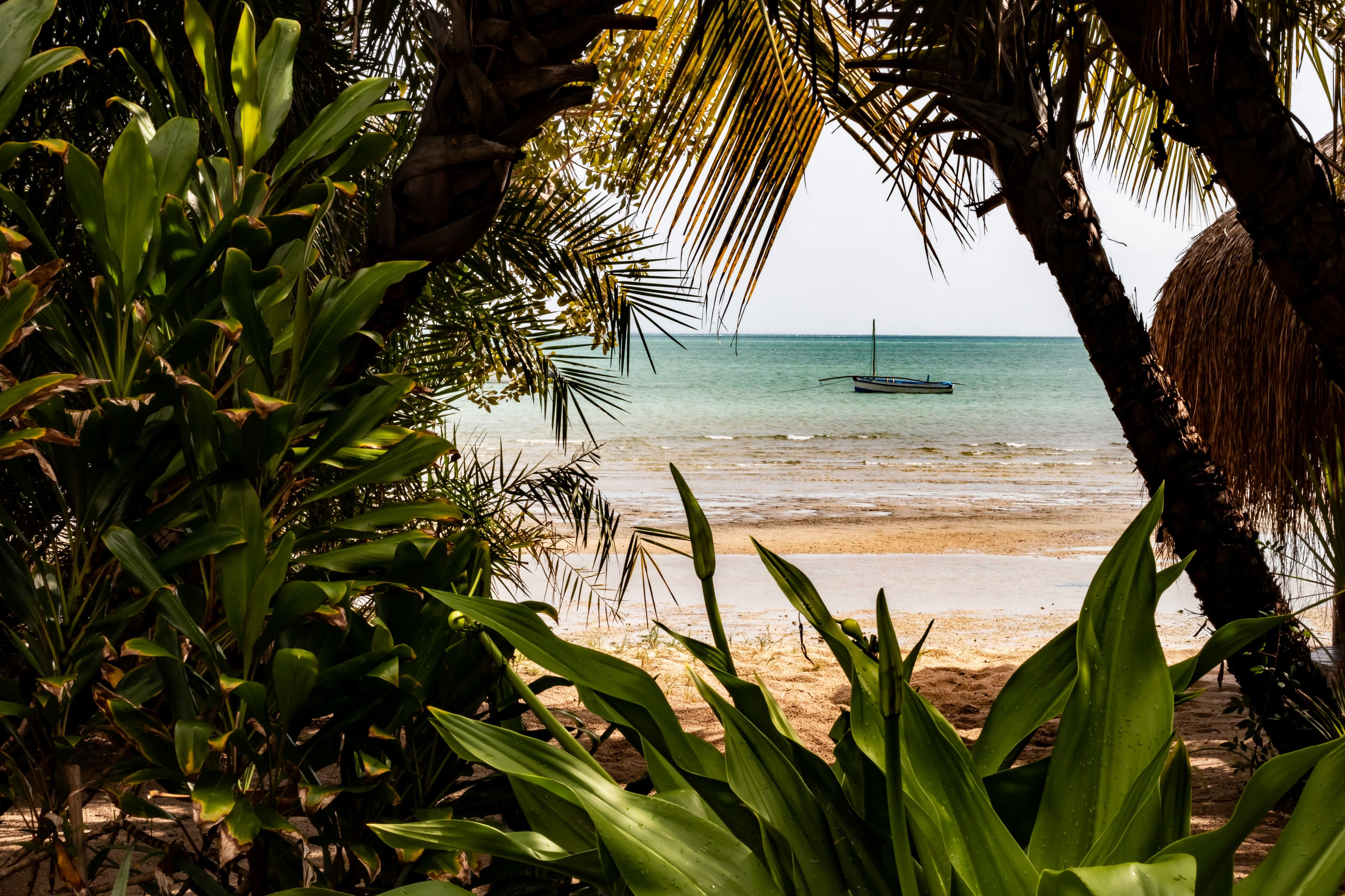 eSIM Benguerra Island