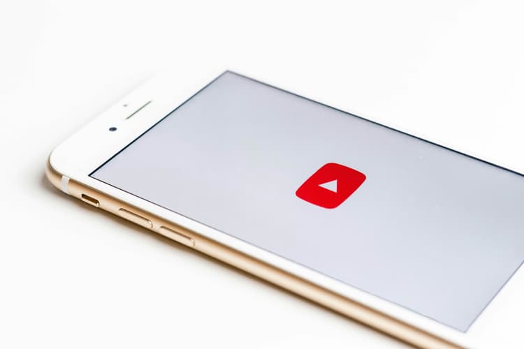 How much data does YouTube use?